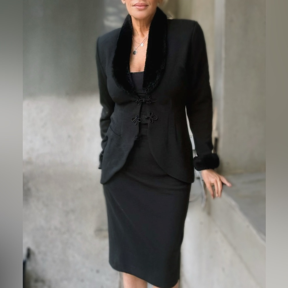 Joseph Ribkoff Black Faux Fur Trim Skirt Suit | Vintage 90’s Power Suit Size 8